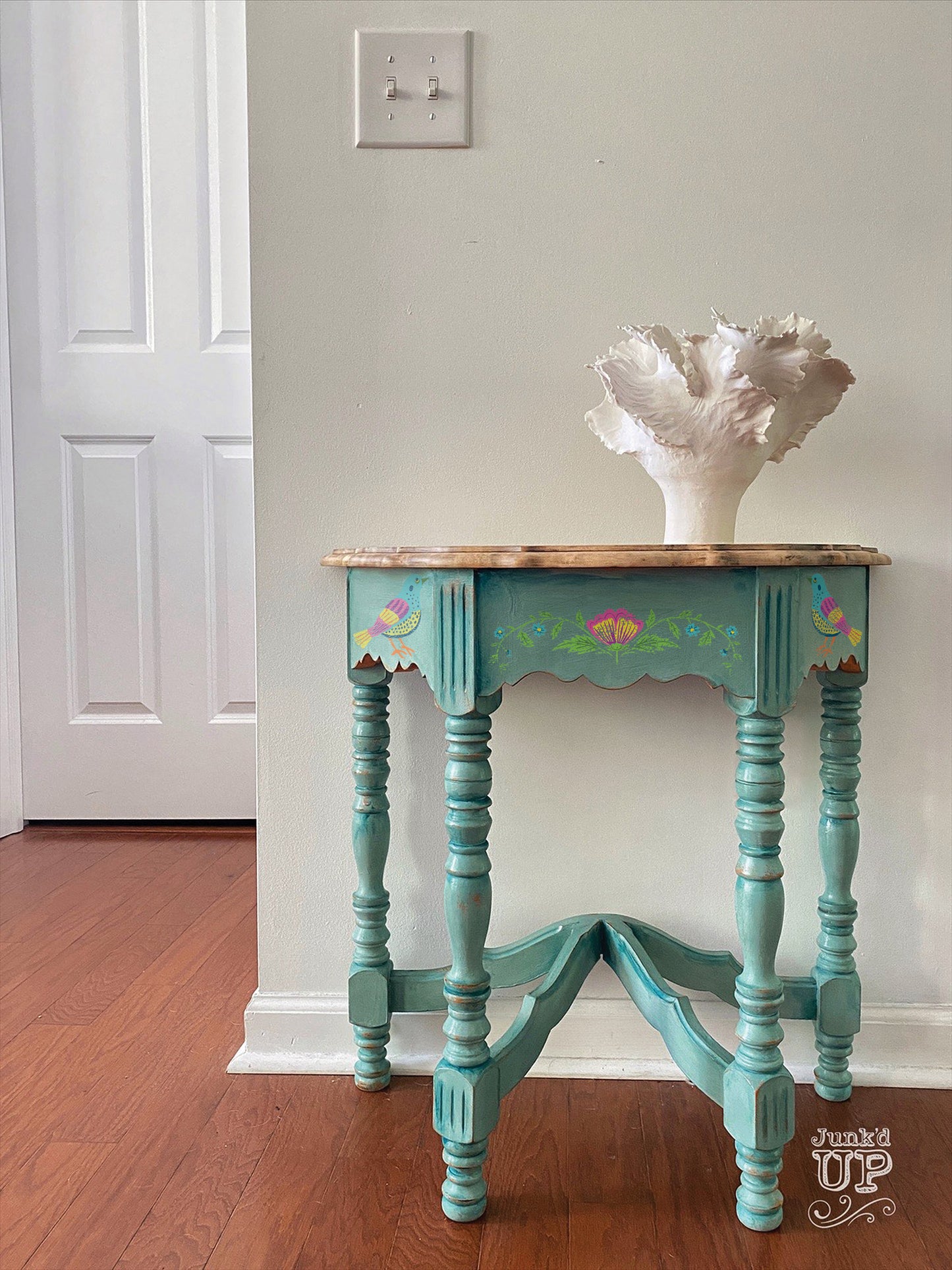 Paint Inlay | VIDA FLORA Designed by Debi Beard of DIY Paint | IOD Iron Orchid Designs